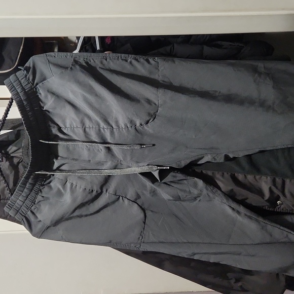 Lululemon joggers - Picture 1 of 6